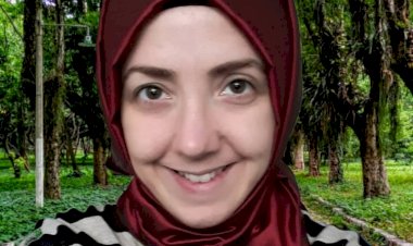 Zihinleri Anlayan, Kalplere Dokunan Bir Psikolog: Nuray Şahin ile Dönüştürücü Terapi Deneyimi