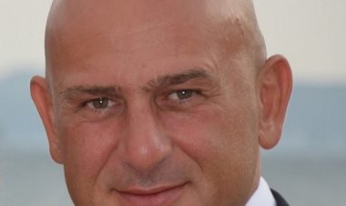 Pedagog Hakan Emanetoğlu