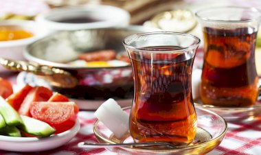 BAYRAMDA MİDEYE ZARAR VEREN 10 ÖNEMLİ HATA!