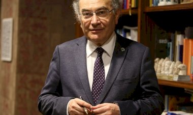 Prof. Dr. Nevzat Tarhan: “Hata yapmak büyümenin bir parçasıdır”