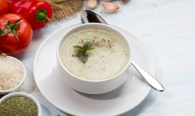 SOĞUK YAZ ÇORBALARIYLA GELEN SAYISIZ FAYDA!