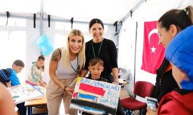 Ünlüler sanatla terapi için Hatay’da