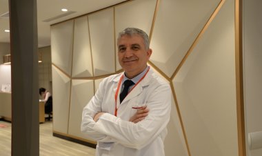 AKCİĞER KANSERİNDE ROBOTİK YÖNTEM SAĞLIKLI BİR NEFES SUNUYOR