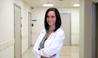 Sosyal medya zayıf bir vücuda sahip olmayı idealize ediyor
