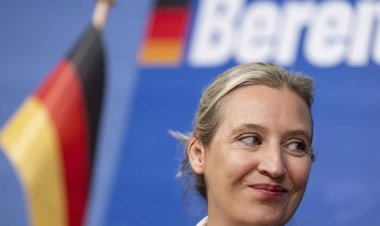Aşırı sağcı parti AfD: İktidara gelince Almanya'nın AB'den çıkması için referandum yapacağız