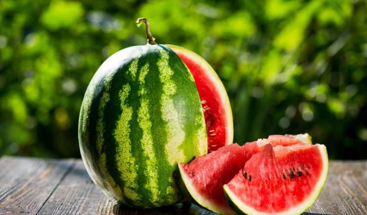 Interpretation of Seeing a Watermelon in a Dream: Islamic Dream Interpretation