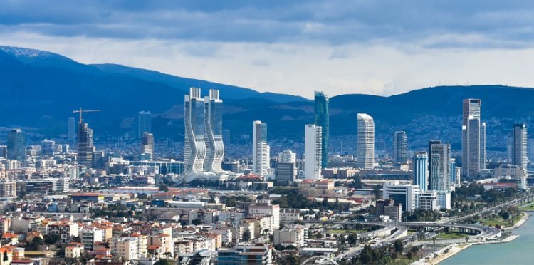 İzmir Para Kulübü: Büyük Fırsatların Kapısını Aralayın!