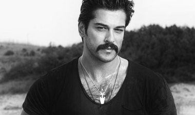 The Symbolic Interpretation of Mustaches in Dreams: Insights from Classical and Modern Perspectives