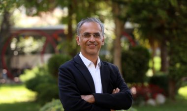 Uzaktan Çalışma Kalabalık Yalnızlık Duygusunu Artırıyor