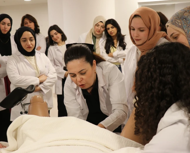 Sağlık mesleklerinde yeni dönem: Yapay zekâ ve dijitalleşme öne çıkıyor
