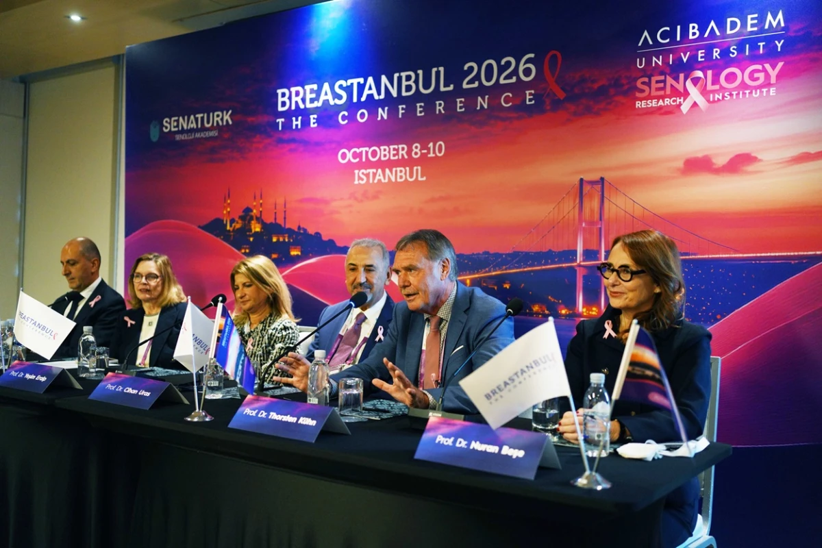 Breast cancer experts discuss robotic surgery and treatments in Istanbul