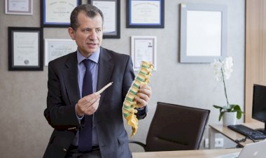 Erişkinlerde görülen en sık omurga yakınması hangisidir?