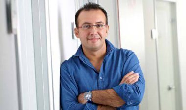 Dr. Yücel DemirEstetik ve Rekonstrüktif Cerrahi Uzmanı