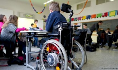 Türkiye'de engelli olan çocuklar değil sistem