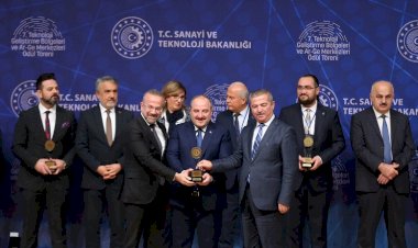 Yıldız Teknopark’a Ödül Yağmuru