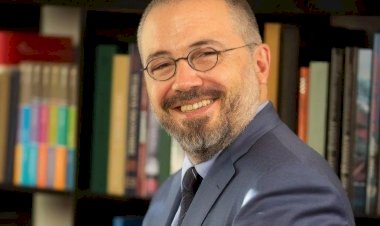 Murat Yeşildere Kitap İmza Günü “EYVAH CEO DOĞURUYOR!”