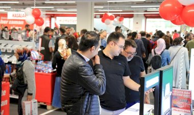 MediaMarkt’ta “Şahane Cuma” Geri Sayımı Başladı!